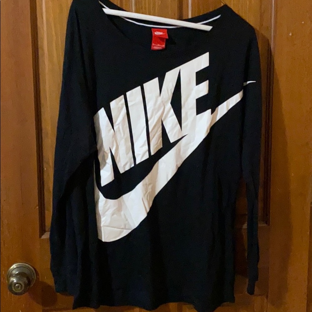 Nike Tee